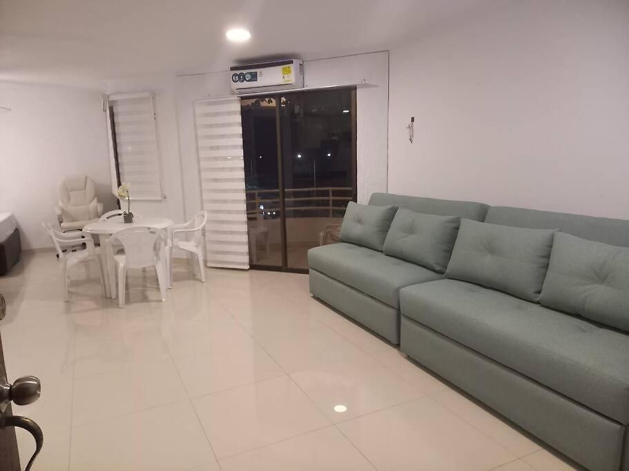 Vista A La Playa Del Cabrero Apartamento Cartagena