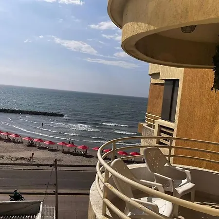Vista A La Playa Del Cabrero Apartamento Cartagena